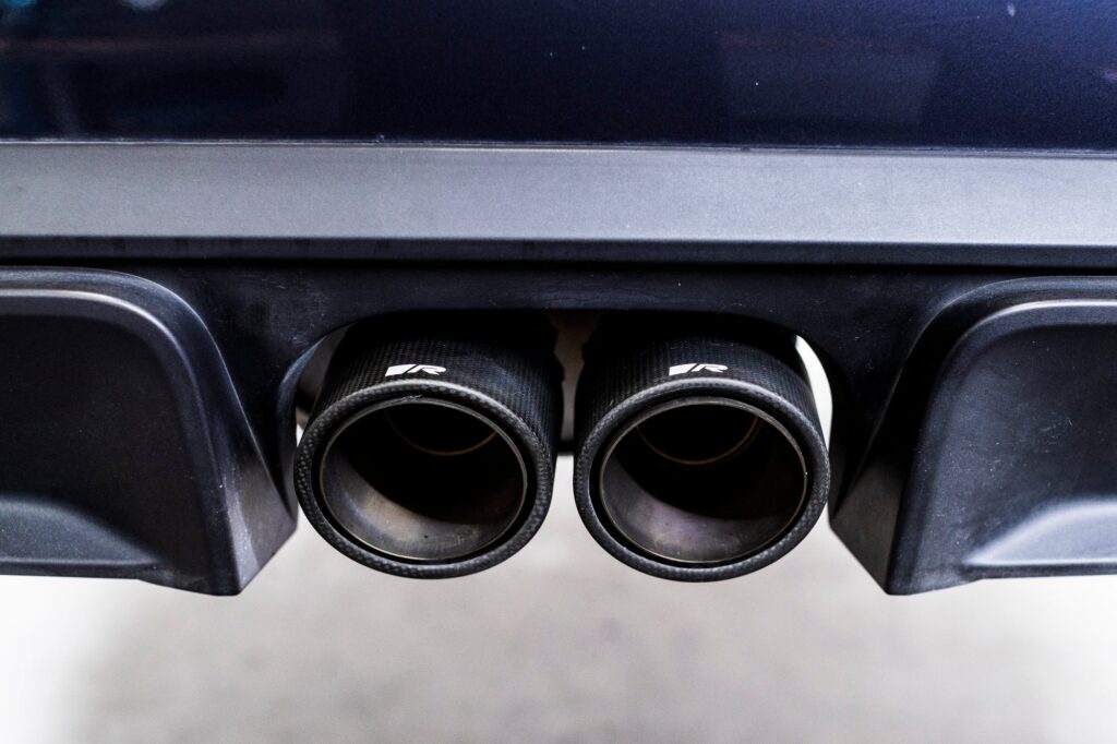 Wagenthaler performance acrapovicz mini fotografiert von florianbreitenberger